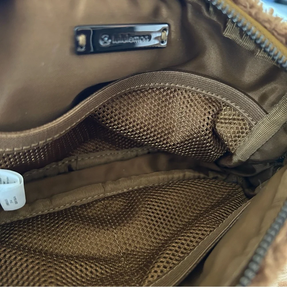 Lululemon Brown Sherpa Pouch - Picture 5 of 8